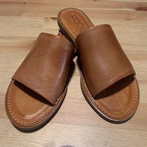 Roolee brand new Karamelo leather sandals